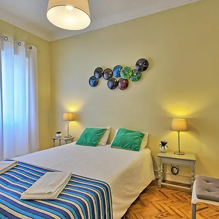 Almirante 2 Four Bedrooms Apartment Lissabon