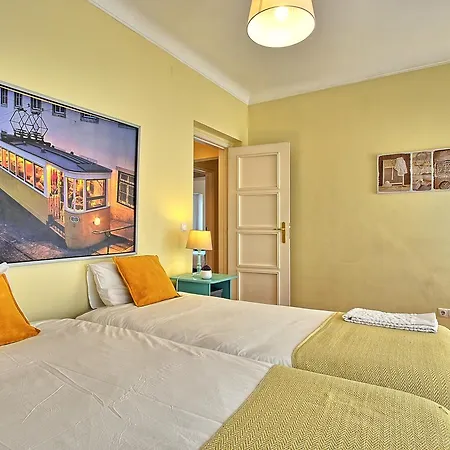Almirante 2 Four Bedrooms شقة *