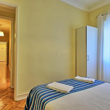 Apartment Almirante 2 Four Bedrooms Lissabon