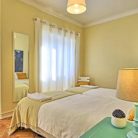 アパート Almirante 2 Four Bedrooms リスボン