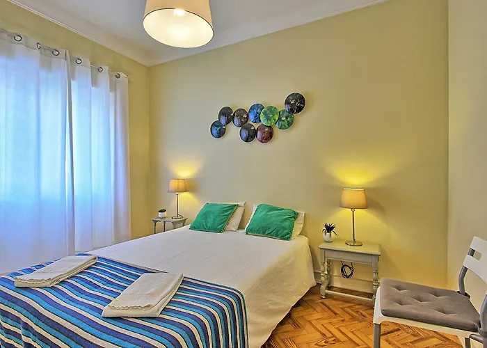 Almirante 2 Four Bedrooms Daire Lisboa