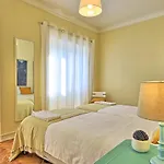 Apartament Almirante 2 Four Bedrooms Lizbona